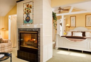Bufflehead Cove Inn