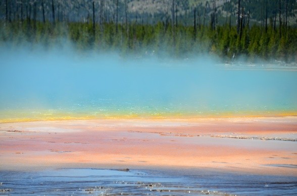 Bubbling Waters Grand Prismatic Spring