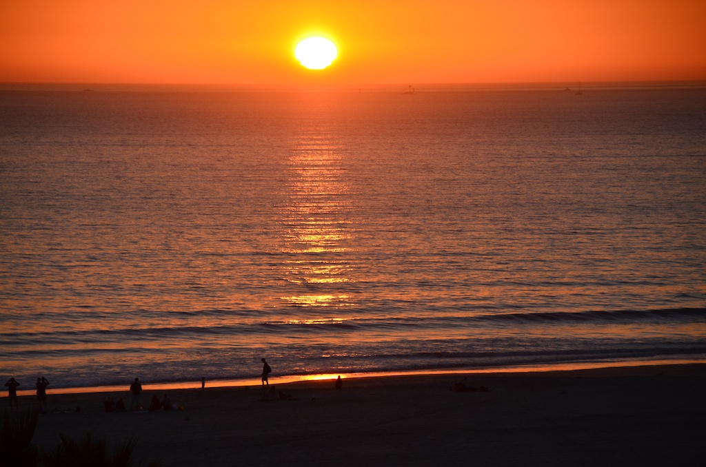 https://www.theroamingboomers.com/wp-content/uploads/2014/01/Coronado-Island-Sunset.jpg