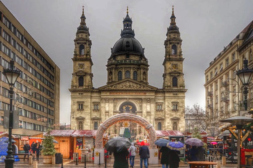 A small Christmas Market in front of St. Stephen's Basilica in Budapest, Hungary