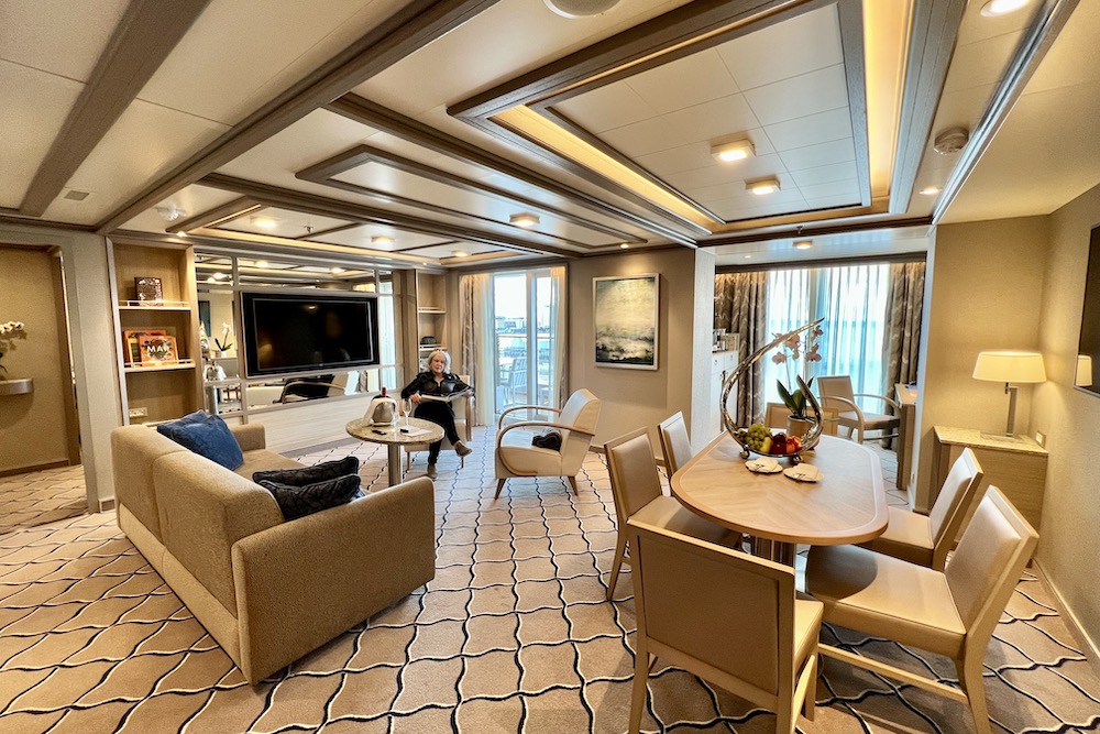 Silversea Silver Moon Owners Suite