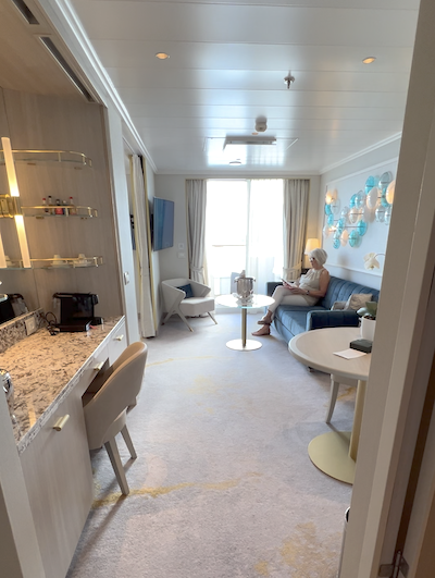 Video Crystal Serenity Sapphire Veranda Suite