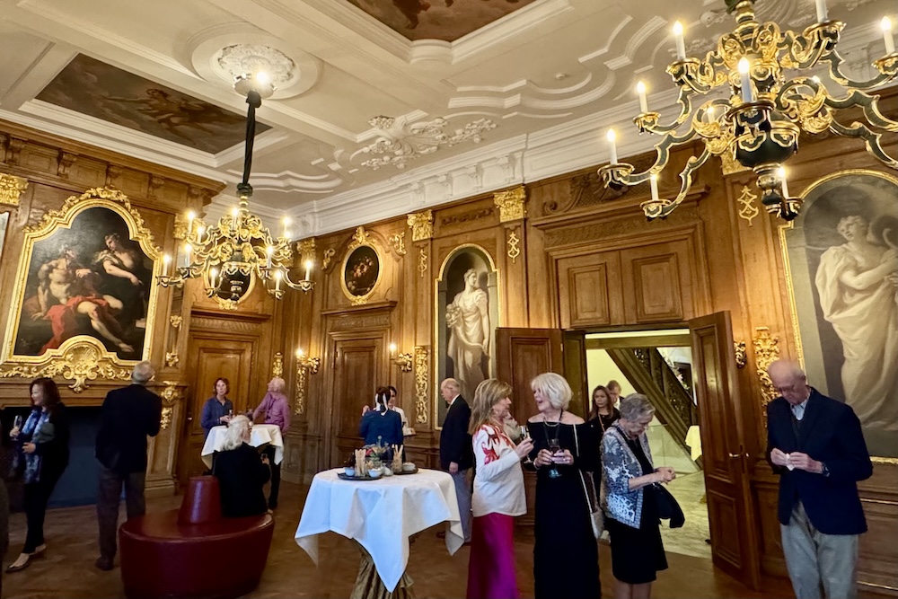 tauck-private-tour-mauritshuis-rembrandt-gallery