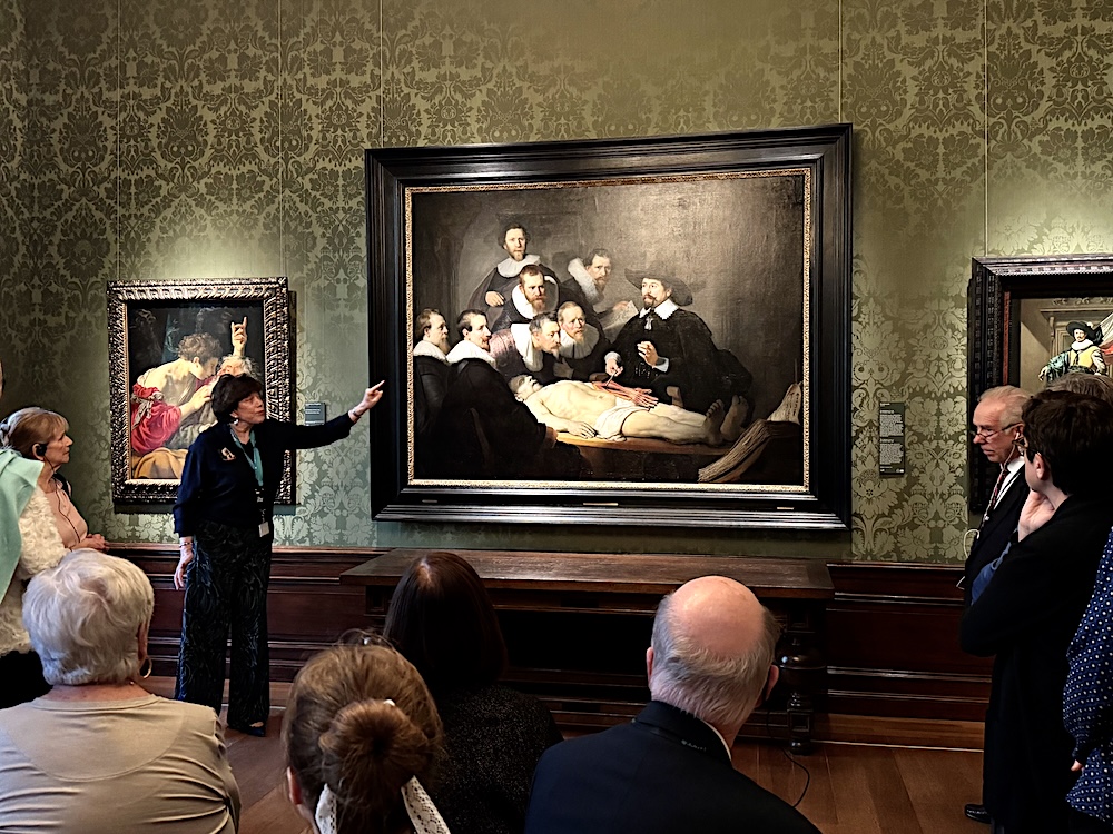 tauck-private-tour-rembrandt-anatomy-lesson-mauritshuis
