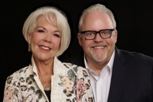 Headshot David & Carol Porter with The Roaming Boomers